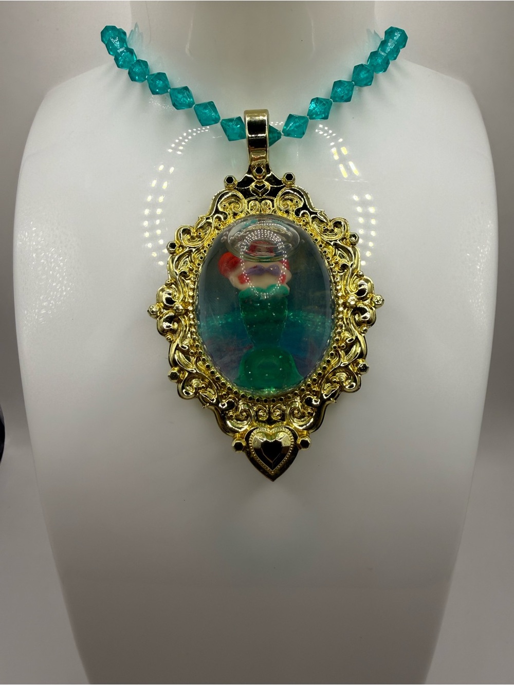 Disney Ariel the Little Mermaid Necklace with Water and Glitter Snow Globe